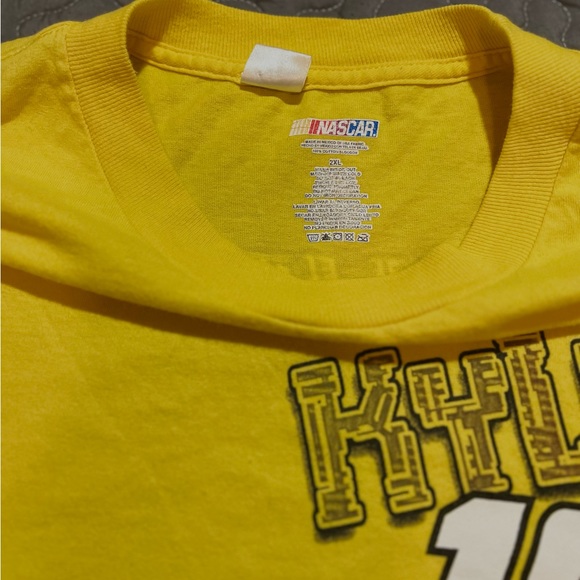 NASCAR Kyle Busch Yellow Tee • Sz 2XL - Picture 2 of 3
